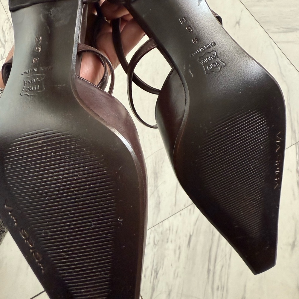 New Via Spiga Dark Brown Leather Heels - Picture 3 of 4